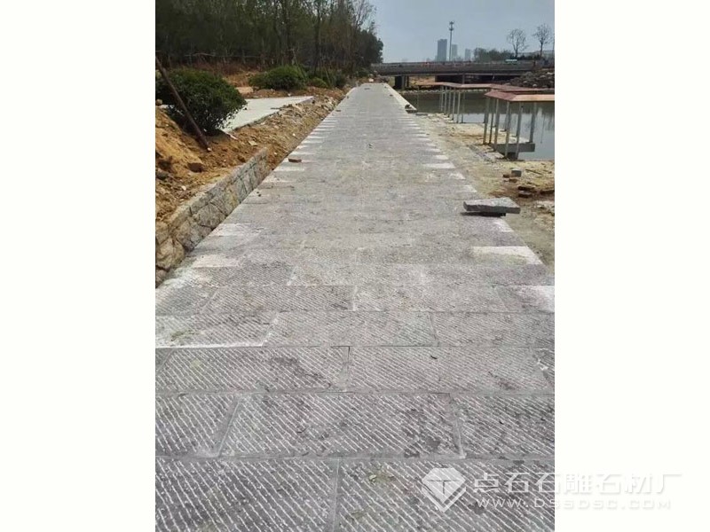 天青石材	