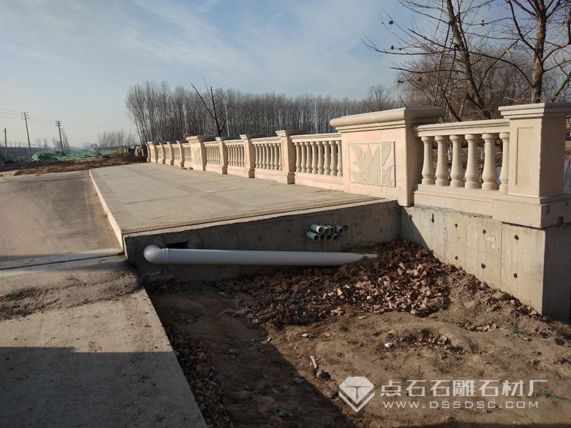 9b56f07e4da019ddf5eeca4de30d552e 花瓶柱栏杆桥梁装璜工程