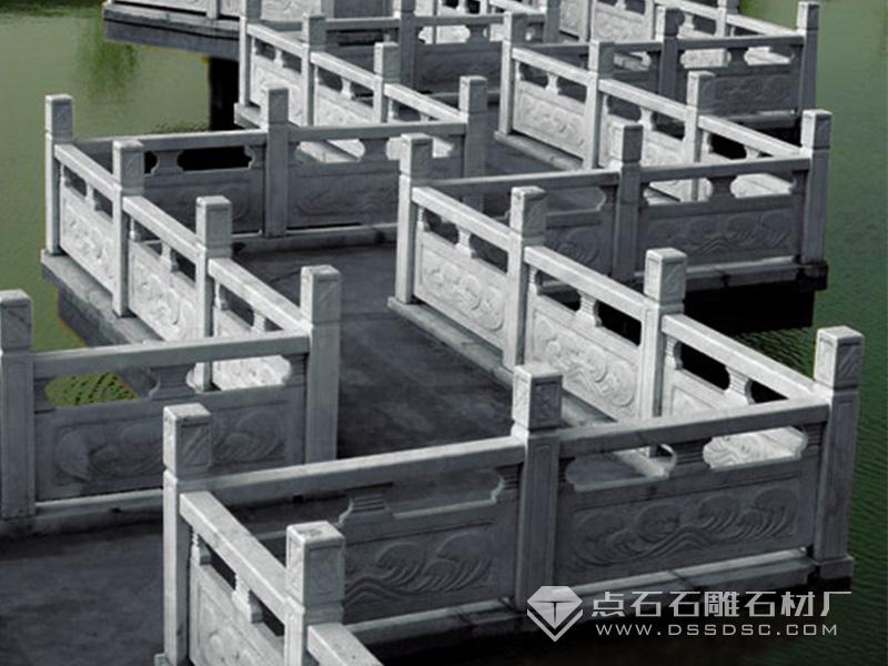 河路护栏